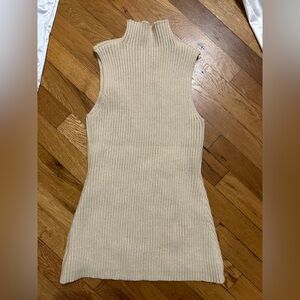 Minimalist Mockneck Rib Top